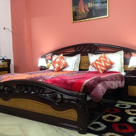 Parkash Bed And Breakfast Nueva Delhi Exterior foto